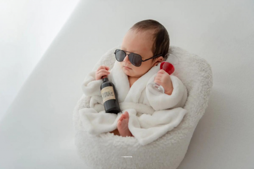 福鼎宝宝嘴唇上翘